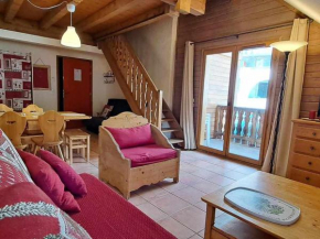 Duplex 2P avec Balcon, Parking et Casiers à Ski - FR-1-504-686